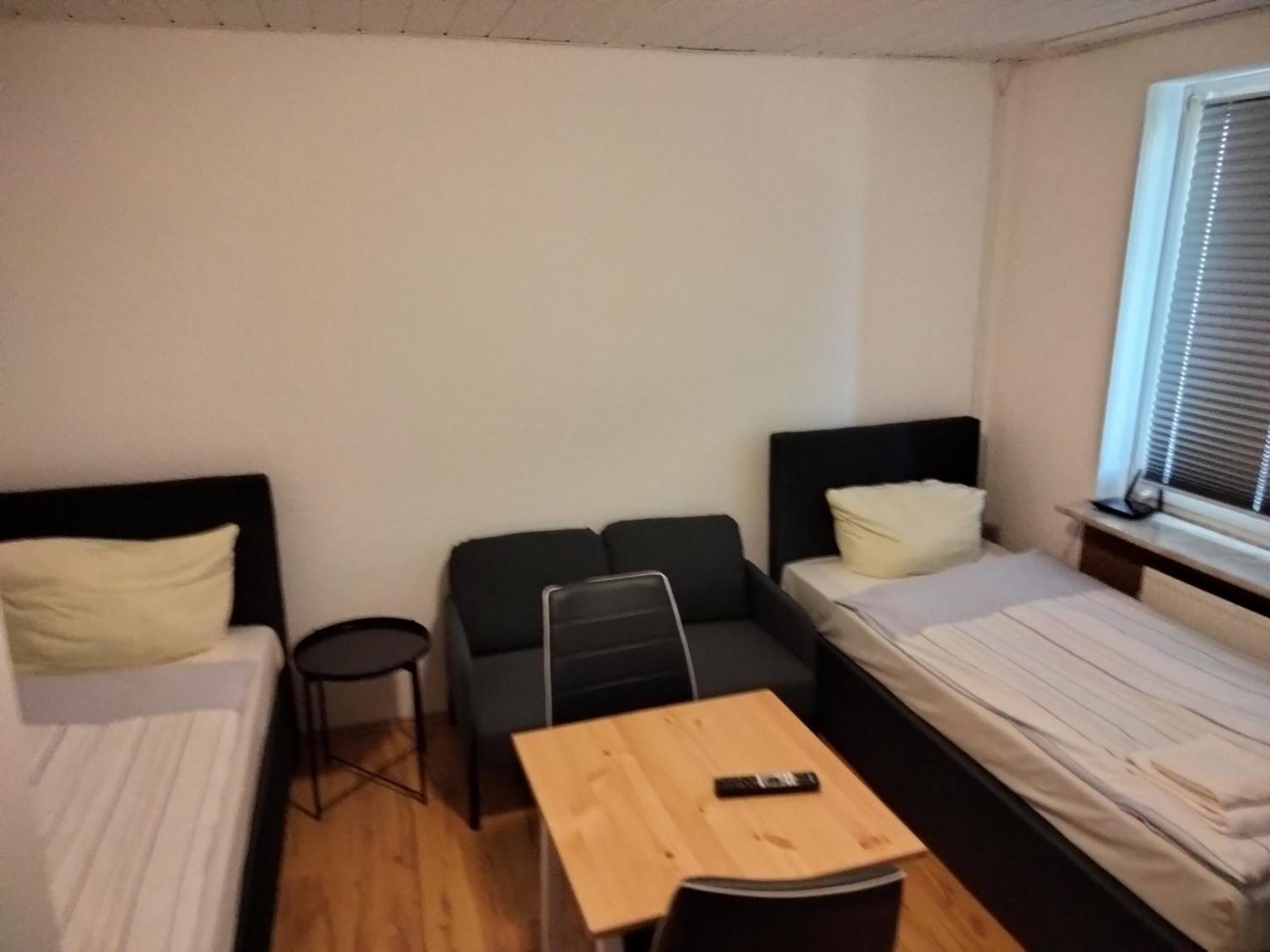 City Apartments Direkt Am Hauptbahnhof - Perfekt Fuer Pendler Und Monteure นอยมึนสเตอร์ ภายนอก รูปภาพ