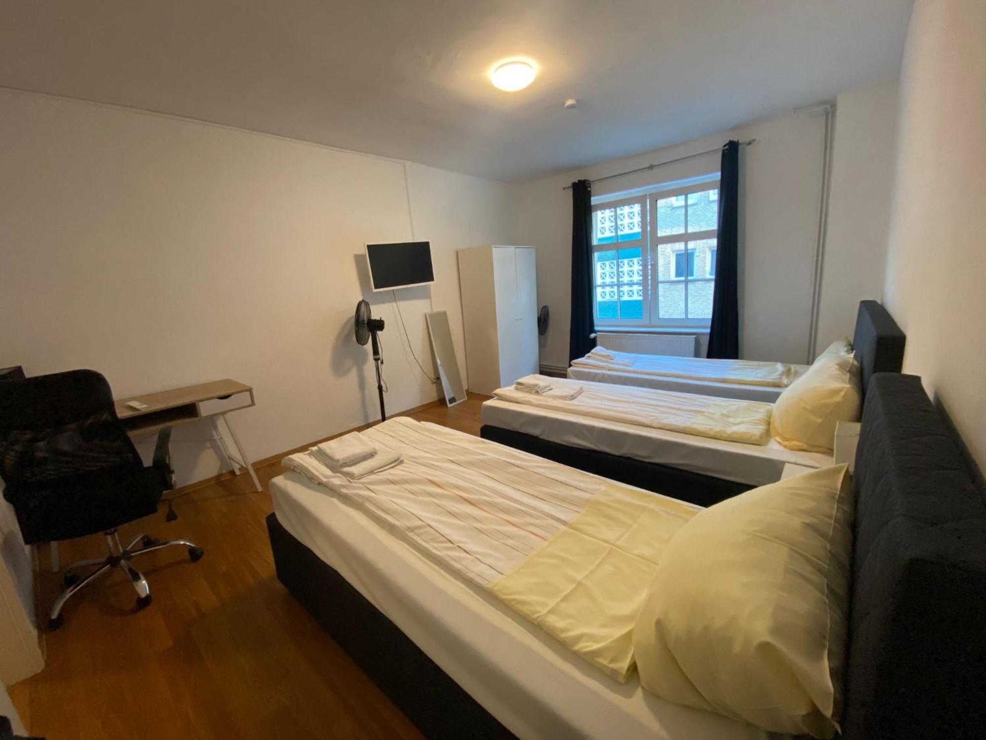 City Apartments Direkt Am Hauptbahnhof - Perfekt Fuer Pendler Und Monteure นอยมึนสเตอร์ ภายนอก รูปภาพ