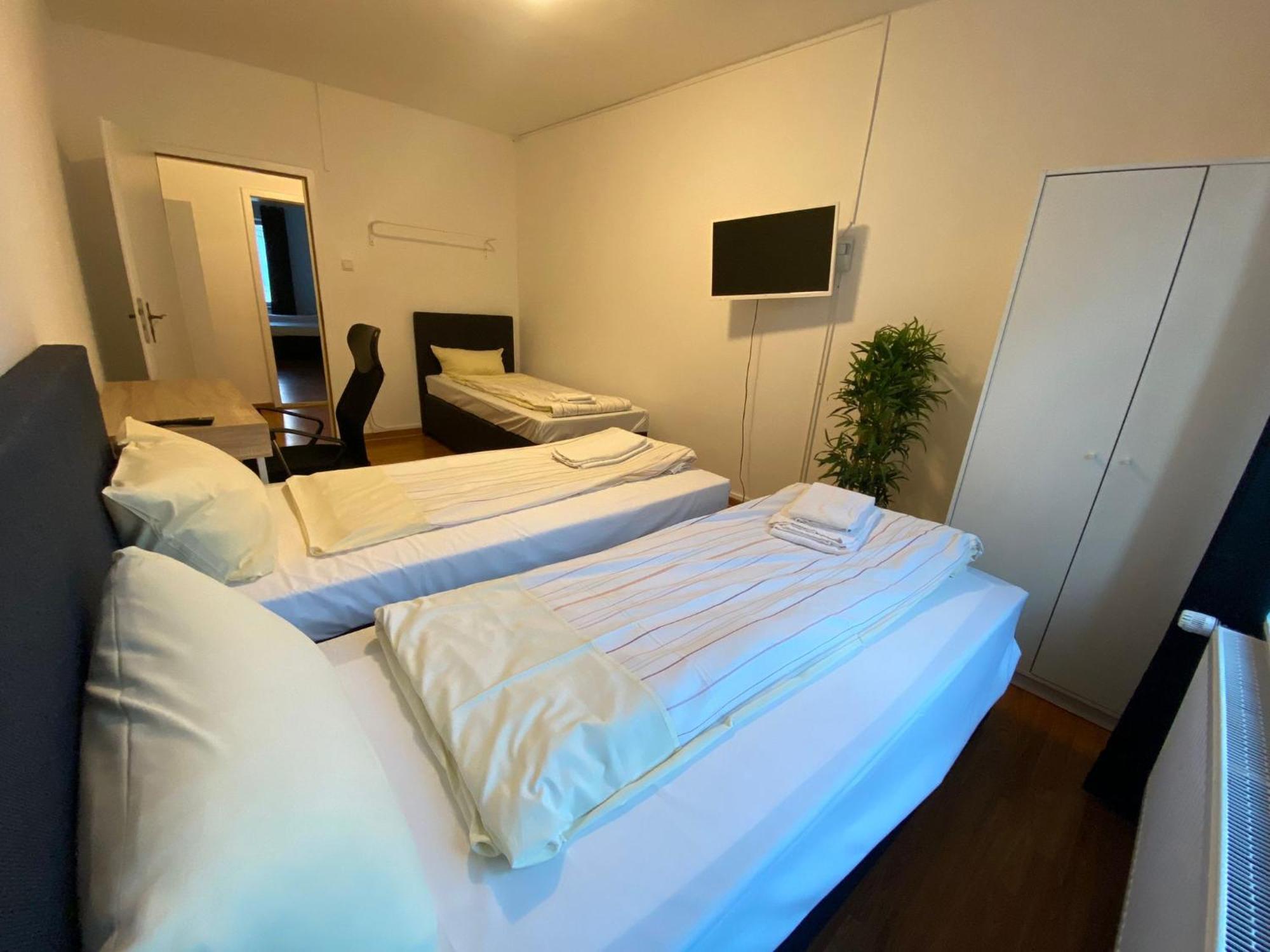 City Apartments Direkt Am Hauptbahnhof - Perfekt Fuer Pendler Und Monteure นอยมึนสเตอร์ ภายนอก รูปภาพ