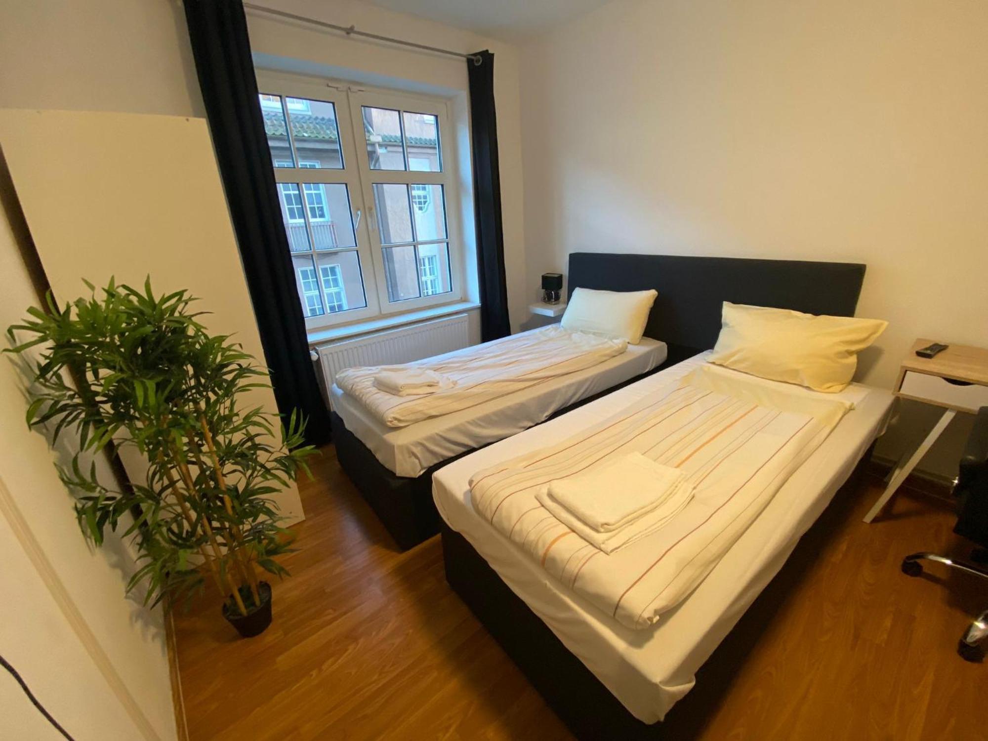City Apartments Direkt Am Hauptbahnhof - Perfekt Fuer Pendler Und Monteure นอยมึนสเตอร์ ภายนอก รูปภาพ