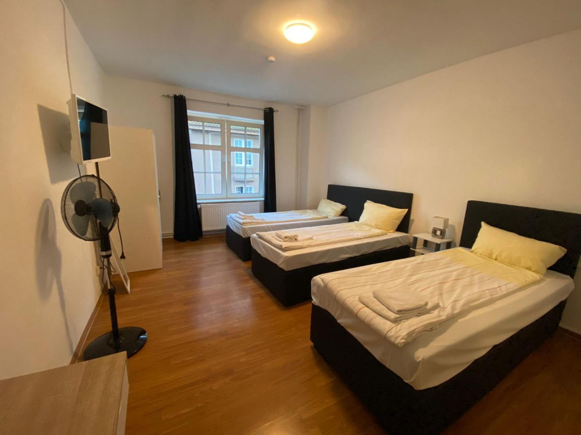 City Apartments Direkt Am Hauptbahnhof - Perfekt Fuer Pendler Und Monteure นอยมึนสเตอร์ ภายนอก รูปภาพ