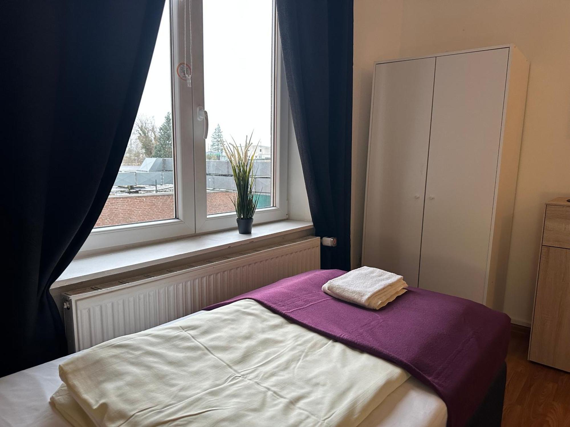 City Apartments Direkt Am Hauptbahnhof - Perfekt Fuer Pendler Und Monteure นอยมึนสเตอร์ ภายนอก รูปภาพ