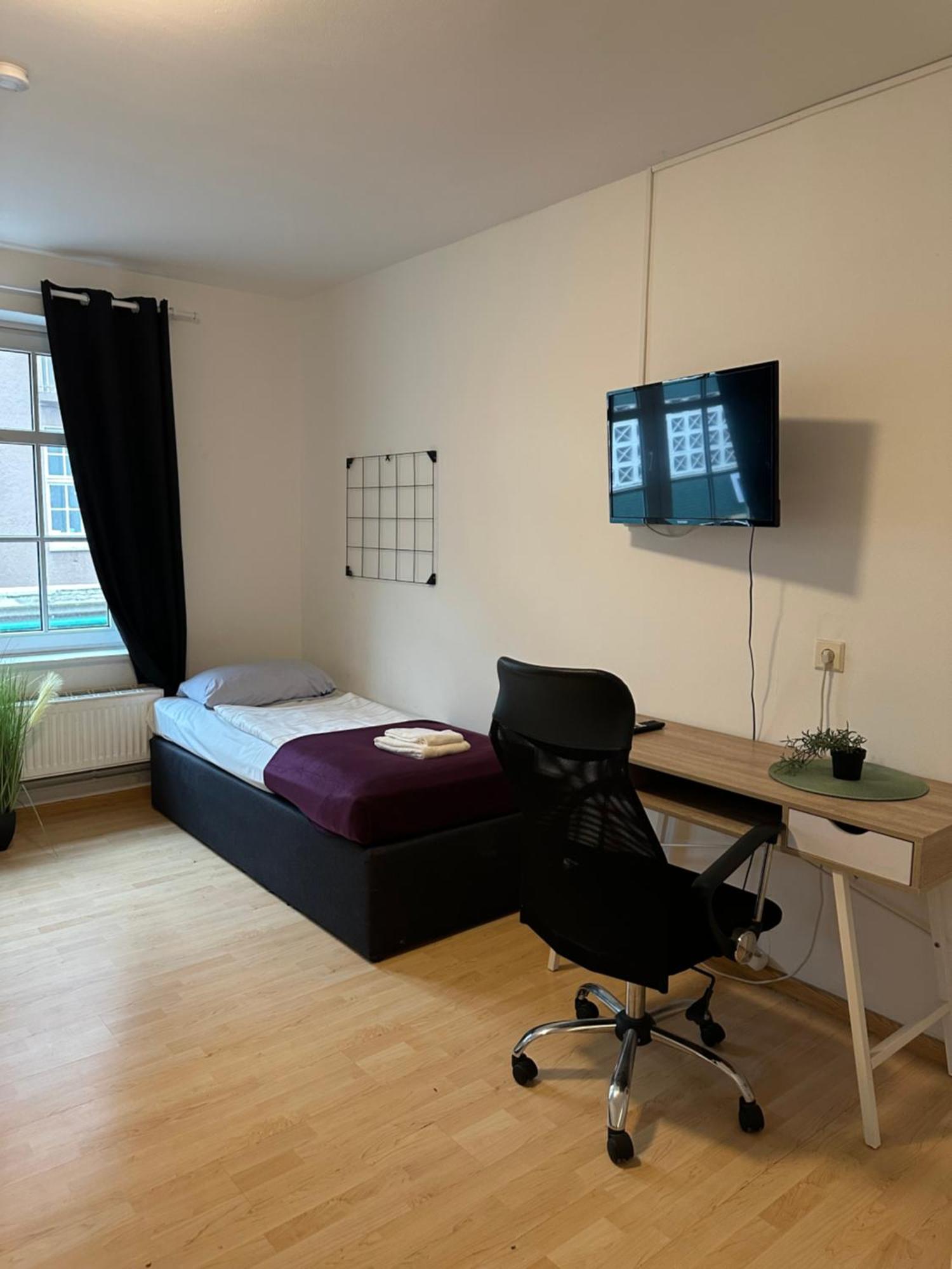 City Apartments Direkt Am Hauptbahnhof - Perfekt Fuer Pendler Und Monteure นอยมึนสเตอร์ ภายนอก รูปภาพ
