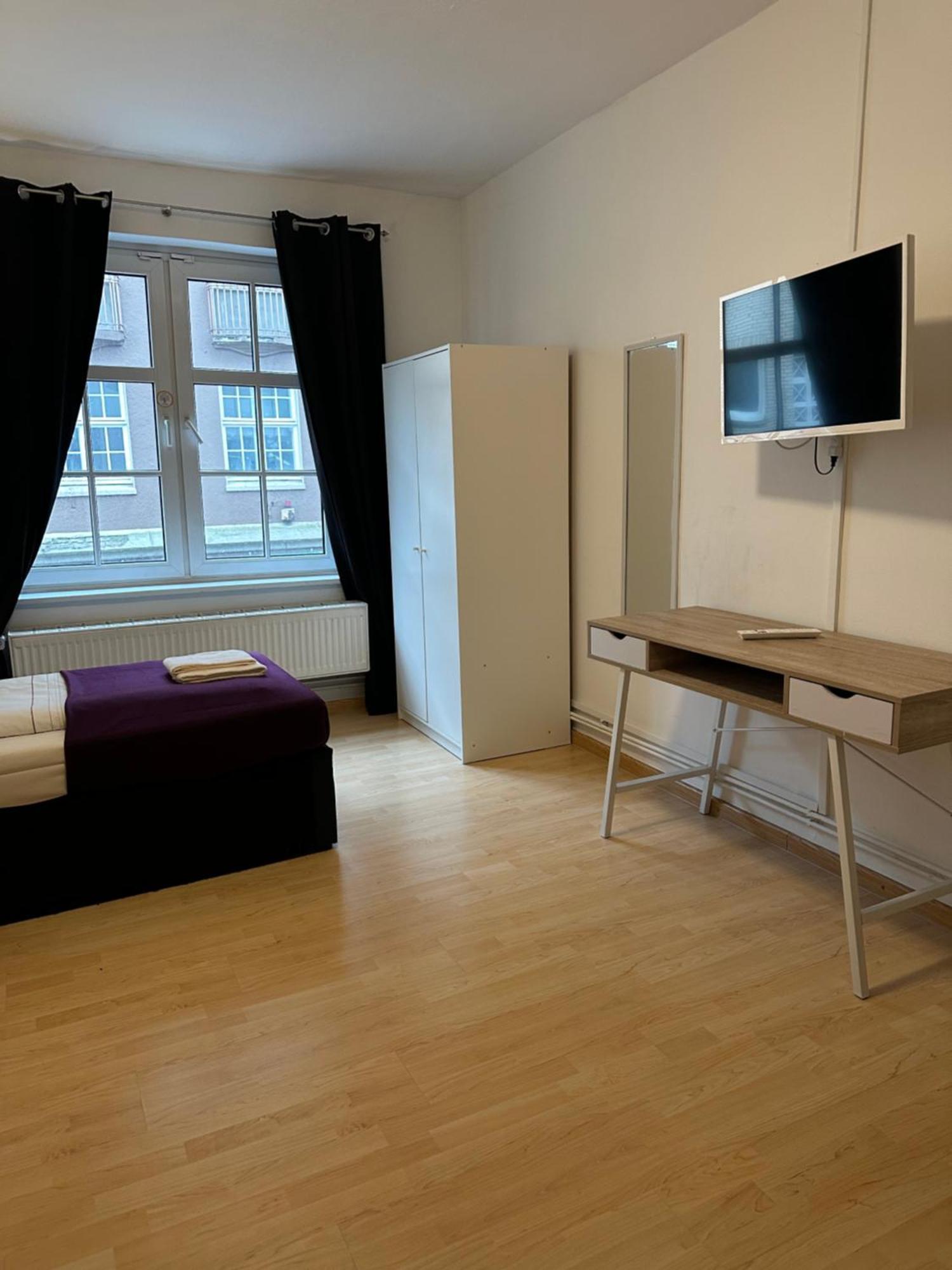 City Apartments Direkt Am Hauptbahnhof - Perfekt Fuer Pendler Und Monteure นอยมึนสเตอร์ ภายนอก รูปภาพ