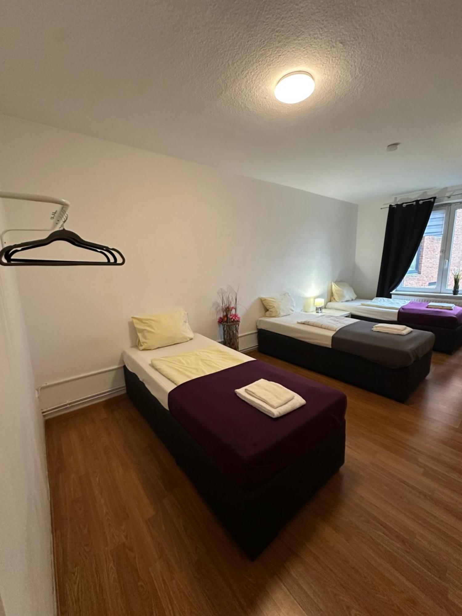 City Apartments Direkt Am Hauptbahnhof - Perfekt Fuer Pendler Und Monteure นอยมึนสเตอร์ ภายนอก รูปภาพ