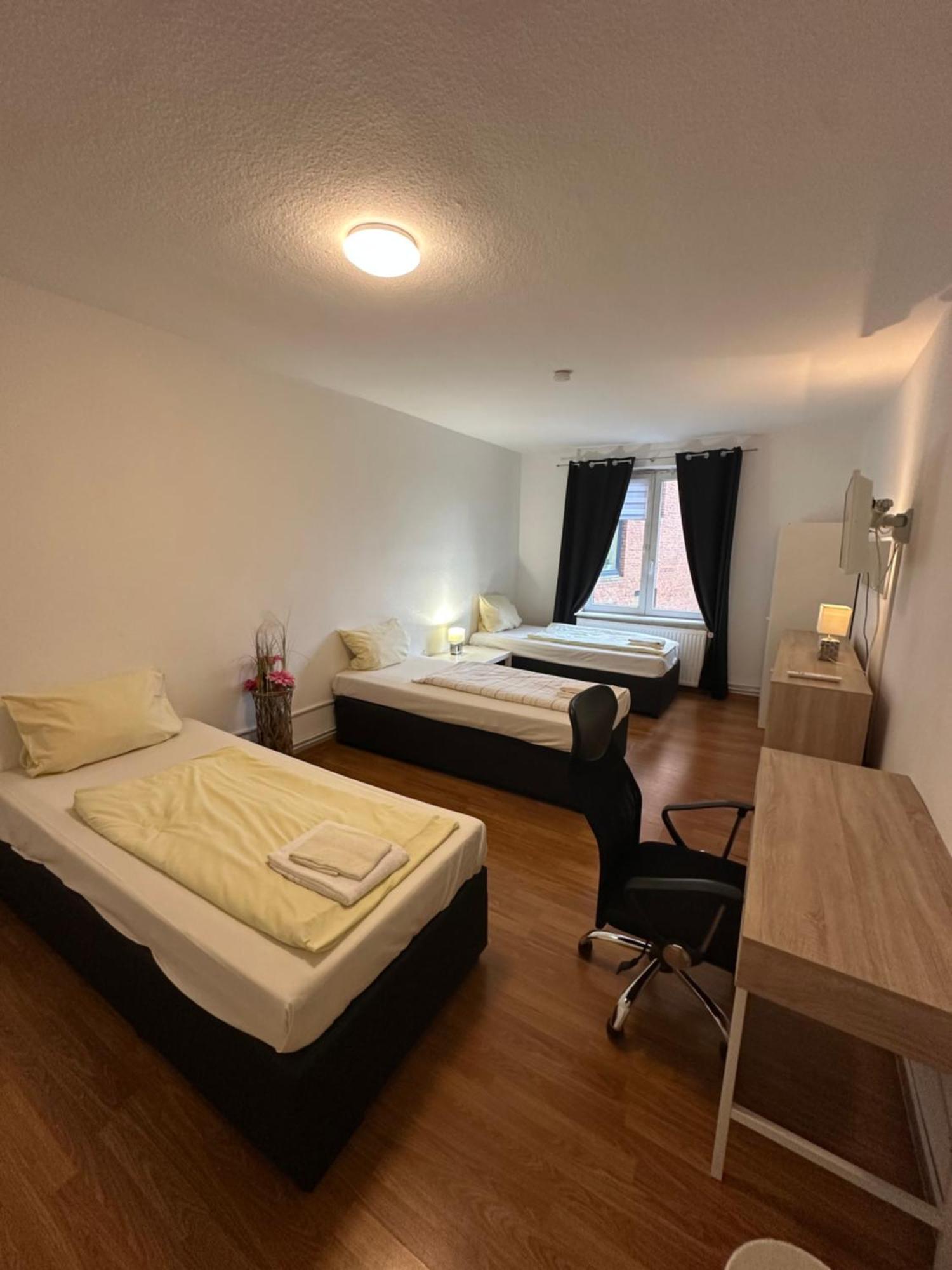 City Apartments Direkt Am Hauptbahnhof - Perfekt Fuer Pendler Und Monteure นอยมึนสเตอร์ ภายนอก รูปภาพ