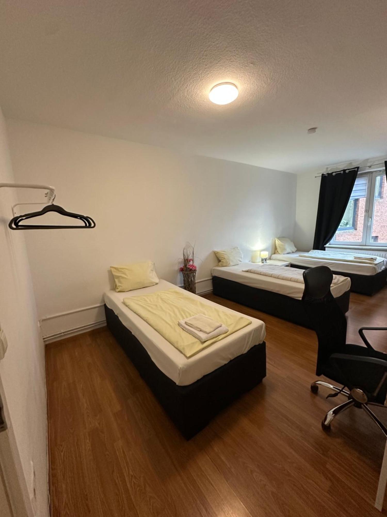 City Apartments Direkt Am Hauptbahnhof - Perfekt Fuer Pendler Und Monteure นอยมึนสเตอร์ ภายนอก รูปภาพ