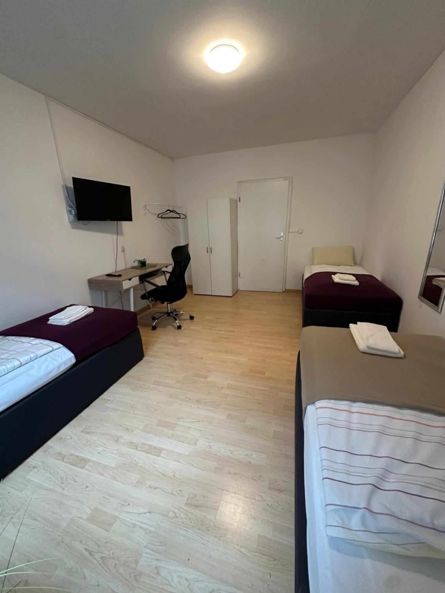 City Apartments Direkt Am Hauptbahnhof - Perfekt Fuer Pendler Und Monteure นอยมึนสเตอร์ ภายนอก รูปภาพ